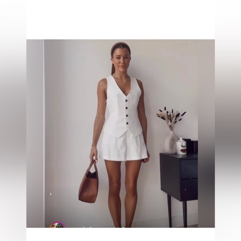 ZARA BLOGGERS FAV TAILORED LINEN BLEND WAISTCOAT